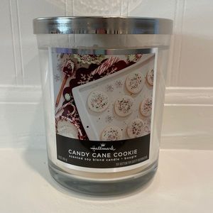 Hallmark ‘Candy Cane Cookie’ 🌲 candle 🕯️